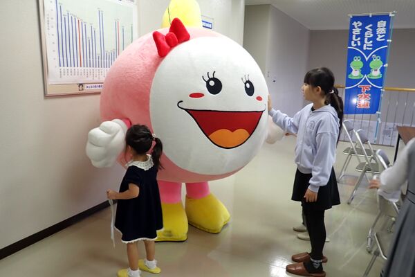 スイミーちゃんとの触れあい